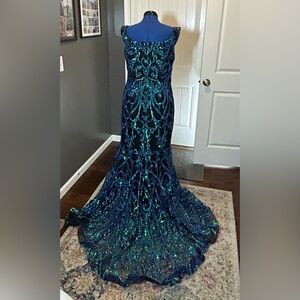 625 Tease Prom Size 14 Peacock Sequin Off-the Shoulder Evening Gown w/Train